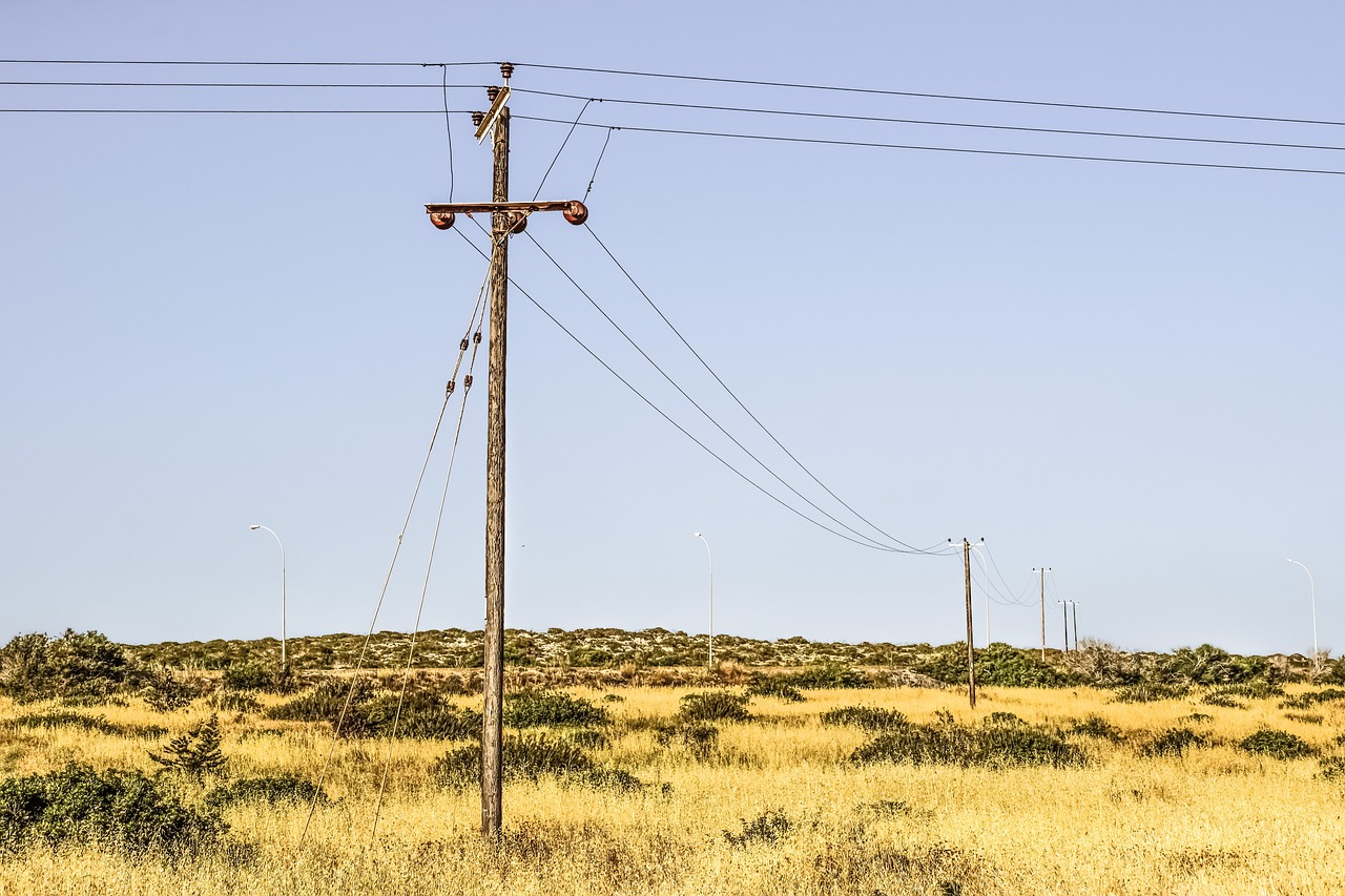 Quantum Key Distribution in Military Communications